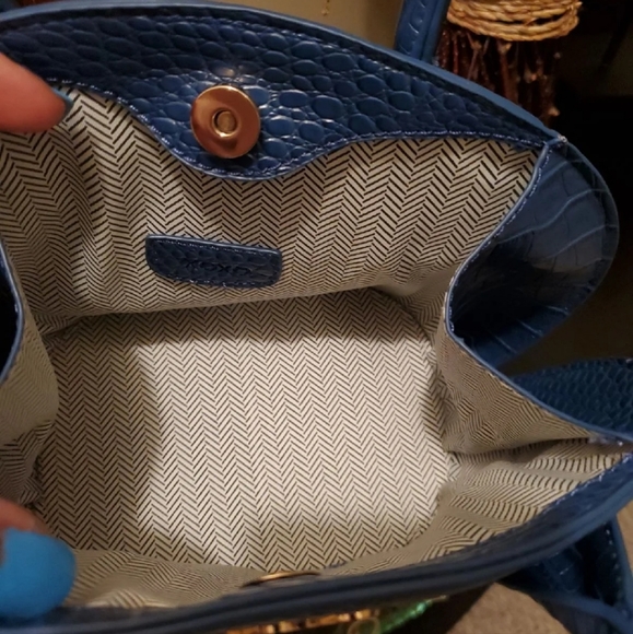 Small Handbag - Picture 2 of 3